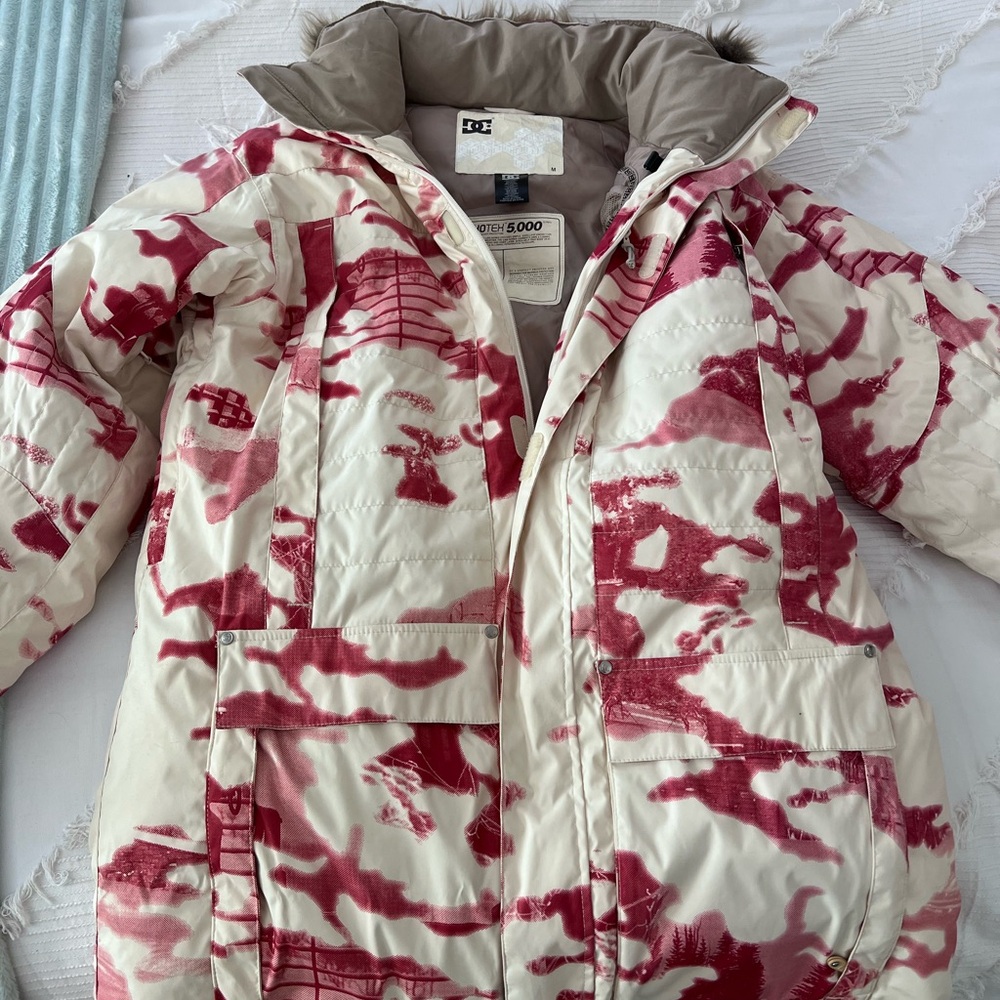 Vintage DC snowboard puffer jacket